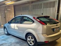 Usata Ford Focus 115 CV (84 kW) 2006 Grigio Coupé