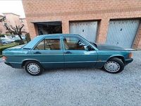 Usata Mercedes 190 122 CV (89 kW) 1988 Verde Berlina