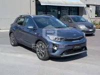 Usata Kia Stonic Style 99 CV (72 kW) 2020 Blu SUV