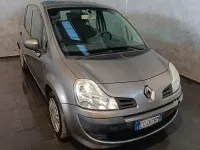 Usata Renault Modus Expression 75 CV (55 kW) 2010 Beige Monovolume