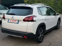 Usata Peugeot 2008 Allure 110 CV (80 kW) 2018 Bianco SUV