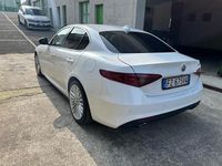 Usata Alfa Romeo Giulia Business 180 CV (132 kW) 2017 Bianco Berlina