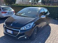 Usata Peugeot 208 Allure 82 CV (60 kW) 2017 Nero Utilitaria