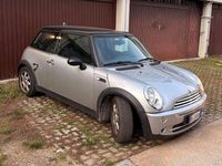 Usata Mini Cooper Seven 116 CV (85 kW) 2006 Nero Utilitaria