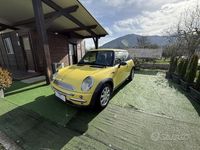 Usata Mini ONE 90 CV (66 kW) 2003 Giallo Utilitaria