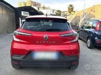 Nuova Renault Captur Evolution 101 CV (74 kW) 2025 Rosso SUV