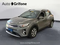 Usata Kia Stonic Style 101 CV (74 kW) 2022 Arancione SUV