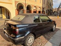 Usata VW Golf Cabriolet Trendline 101 CV (74 kW) 1998 Blu/azzurro Cabrio
