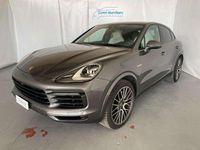 Usata Porsche Cayenne 462 CV (339 kW) 2021 Grigio scuro SUV