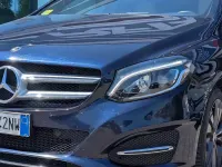 Usata Mercedes B180 Premium 122 CV (89 kW) 2018 Blu Utilitaria