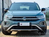 Usata VW T-Roc Style 110 CV (80 kW) 2023 Bluazzurro SUV