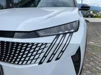 Usata Peugeot e-3008 GT 169 kW (231 CV) 2024 Bianco SUV