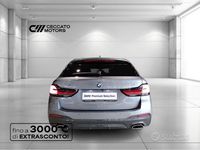 Usata BMW 530 Luxury Line 249 CV (183 kW) 2022 Grigio Station wagon