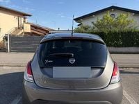 Usata Lancia Ypsilon Gold 69 CV (50 kW) 2013 Grigio Utilitaria