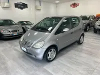 Usata Mercedes A140 Elegance 82 CV (60 kW) 2001 Grigio Utilitaria