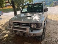 Usata Mitsubishi Pajero 125 CV (91 kW) 1998 Grigio SUV