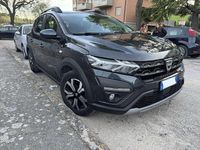 Usata Dacia Sandero Comfort 101 CV (74 kW) 2021 Grigio Berlina