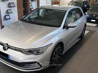 Usata VW Golf VIII Life 110 CV (80 kW) 2024 Argento Berlina