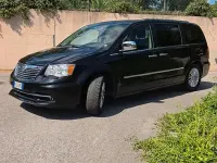 Usata Lancia Voyager Platinum 177 CV (130 kW) 2014 Nero Monovolume