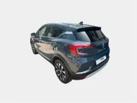 Usata Renault Captur Techno 100 CV (73 kW) 2024 Blu scuro SUV
