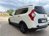 Usata Dacia Lodgy Stepway 109 CV (80 kW) 2018 Bianco Monovolume