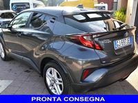 Usata Toyota C-HR 98 CV (72 kW) 2022 Grigio SUV