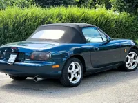 Usata Mazda MX5 110 CV (80 kW) 1998 Bluazzurro Cabrio