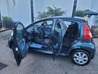 Usata Peugeot 107 Active 68 CV (50 kW) 2009 Grigio Utilitaria