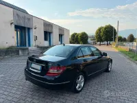 Usata Mercedes C220 170 CV (125 kW) 2008 Nero Berlina