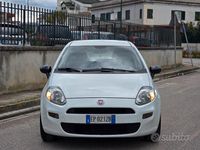 Usata Fiat Punto Easy 75 CV (55 kW) 2014 Bianco Utilitaria