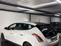 Usata Lancia Delta Gold 120 CV (88 kW) 2013 Bianco Utilitaria