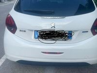 Usata Peugeot 208 82 CV (60 kW) 2016 Bianco Utilitaria