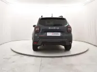 Second-hand Dacia Duster Extreme 101 CP (74 kW) 2023 Gri SUV