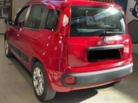 Usata Fiat Panda Lounge 69 CV (50 kW) 2014 Rosso Utilitaria