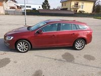 Usata Volvo V60 Momentum 203 CV (149 kW) 2013 Rosso Station wagon