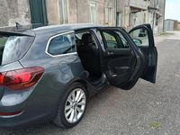 Usata Opel Astra 131 CV (96 kW) 2010 Grigio Station wagon