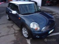 Usata Mini Cooper D 108 CV (79 kW) 2009 Blu Utilitaria