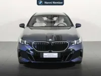 Usata BMW 540 M Sport 303 CV (222 kW) 2025 Tanzanite blue metallizzato Station wagon