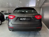 Usata Maserati Levante 250 CV (183 kW) 2018 Grigio SUV