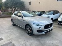 Usata Maserati Levante 275 CV (202 kW) 2017 Grigio SUV