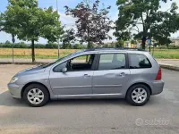 Usata Peugeot 307 90 CV (66 kW) 2004 Grigio Station wagon