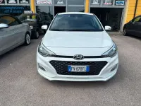 Usata Hyundai i20 75 CV (55 kW) 2019 Bianco Utilitaria