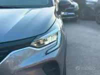 Usata Renault Captur Equilibre 91 CV (66 kW) 2023 Grigio SUV