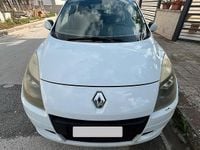 Usata Renault Scénic III 110 CV (80 kW) 2010 Bianco Berlina