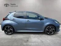 Nuova Toyota Yaris Hybrid Premium 2026 Bluazzurro Berlina