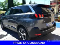 Usata Peugeot 5008 Allure 131 CV (96 kW) 2022 Grigio SUV