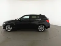 Begagnad BMW 118 Sport Line 136 HK (100 kW) 2016 Svart Halvkombi