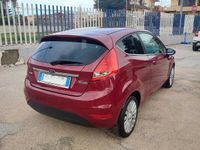 Usata Ford Fiesta Titanium 68 CV (50 kW) 2009 Rosso Utilitaria