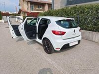 Usata Renault Clio IV 73 CV (53 kW) 2018 Bianco Berlina