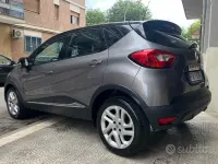 Usata Renault Captur 110 CV (80 kW) 2015 Grigio SUV